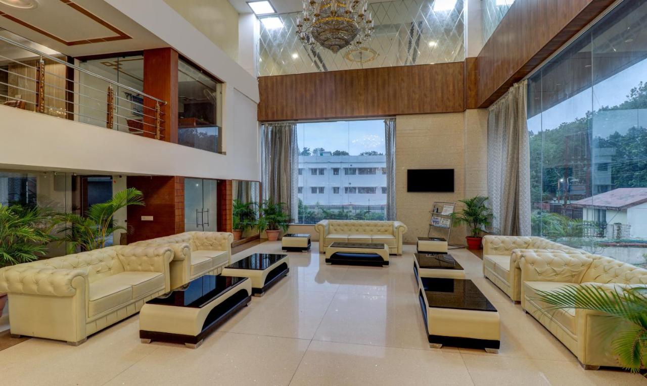 Treebo Premium Pearl Avenue, Ring Road Hotel เดห์ราดุน ภายนอก รูปภาพ
