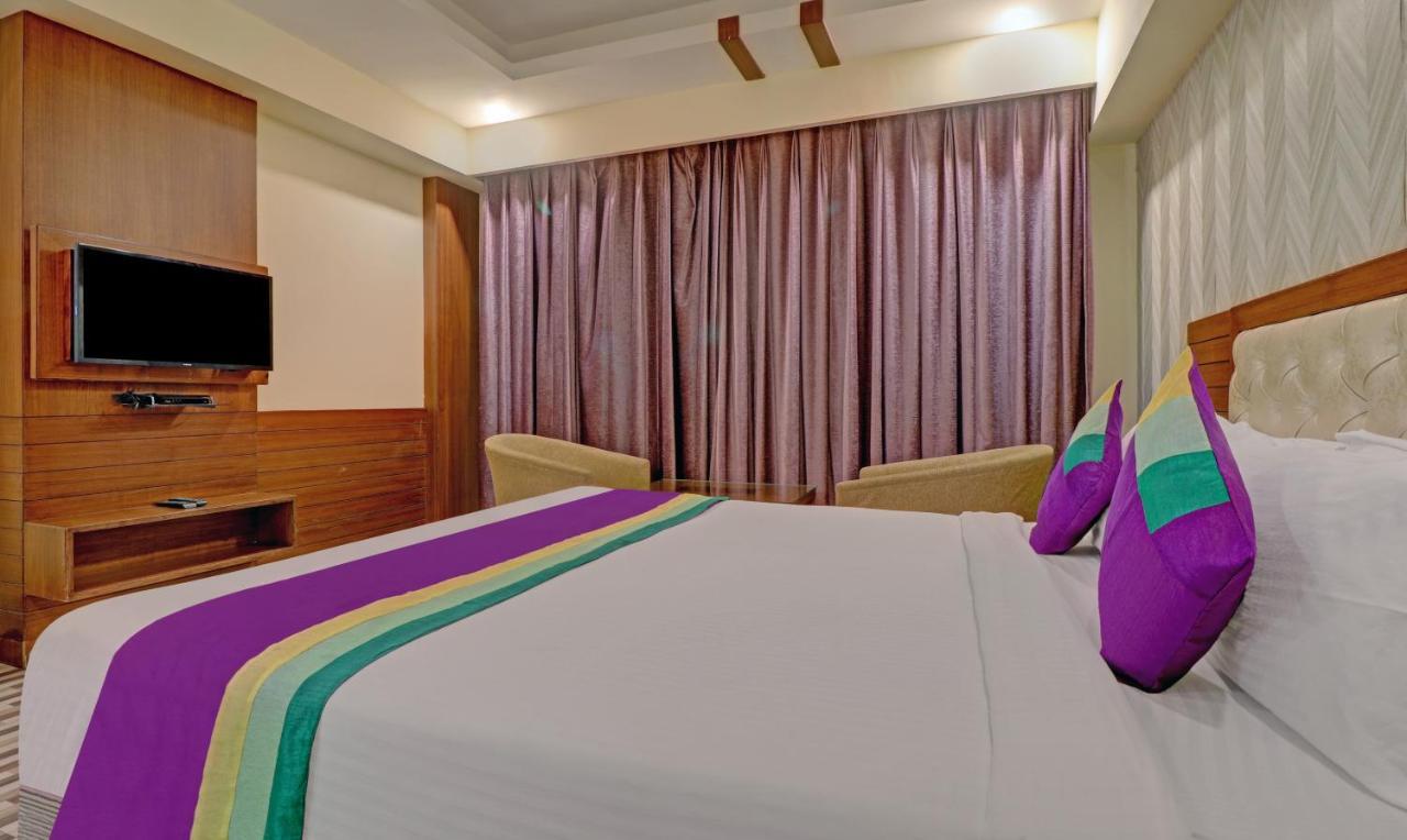 Treebo Premium Pearl Avenue, Ring Road Hotel เดห์ราดุน ภายนอก รูปภาพ