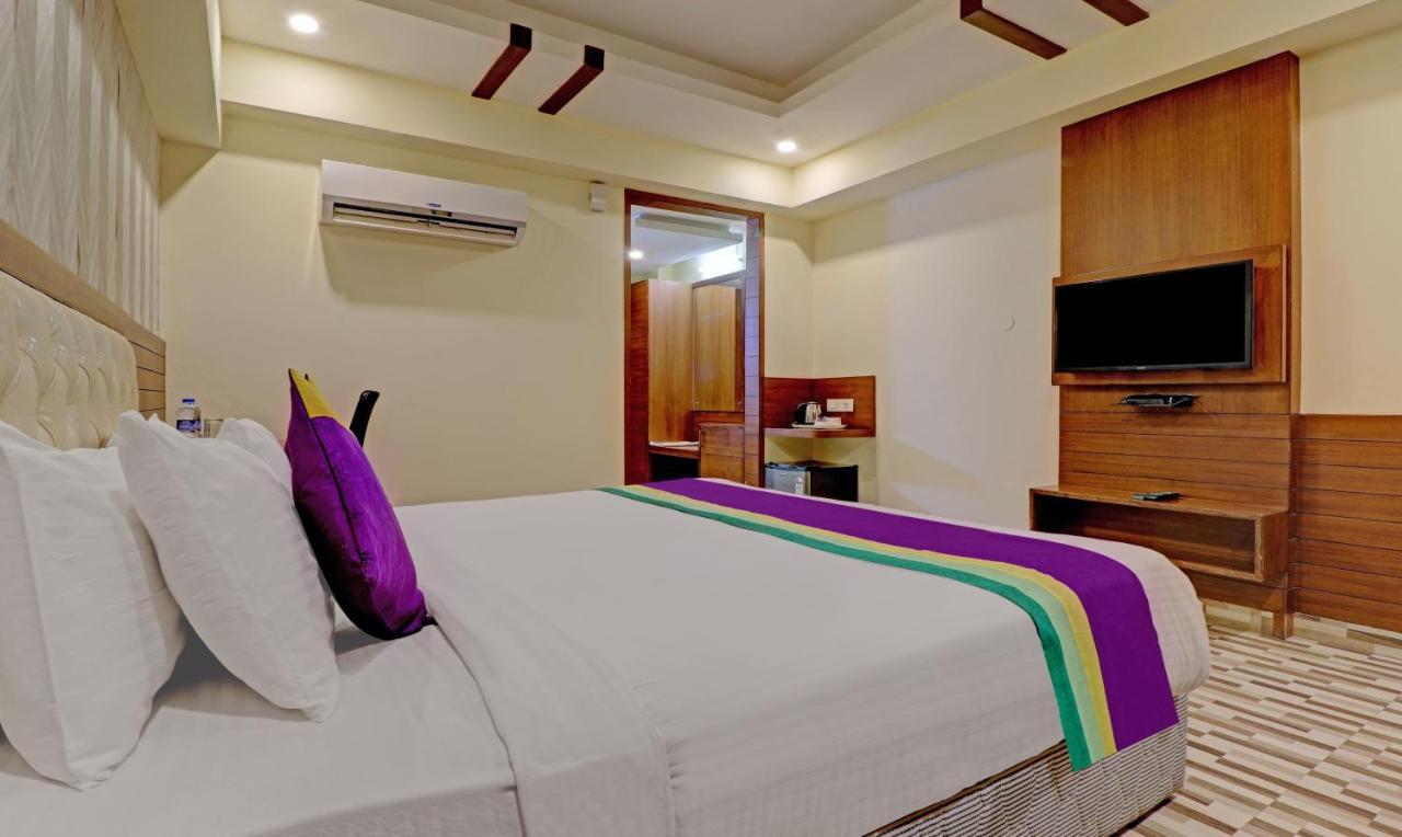 Treebo Premium Pearl Avenue, Ring Road Hotel เดห์ราดุน ภายนอก รูปภาพ